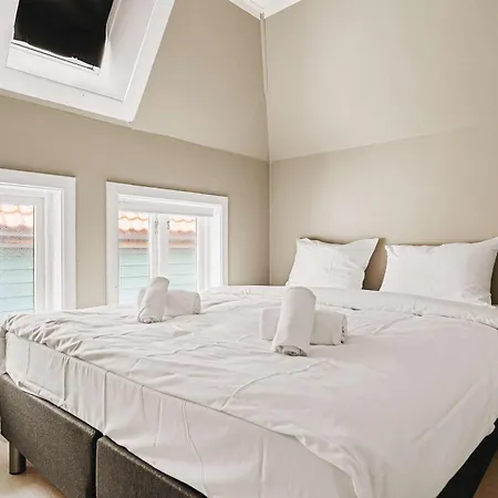 Dinbnb L 400m To Bryggen L Luxury L Bergenhouse L Fireplace Casa vacanze Bergen