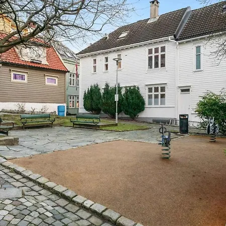 Holiday home Dinbnb L 400m To Bryggen L Luxury L Bergenhouse L Fireplace Bergen